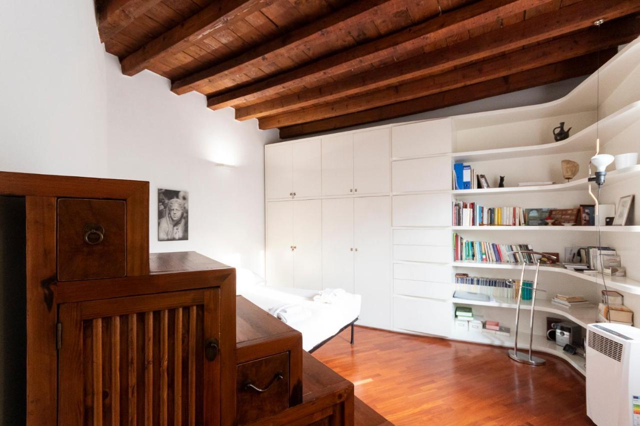 Anfiteatro Apartment In Brera Milan Exterior photo